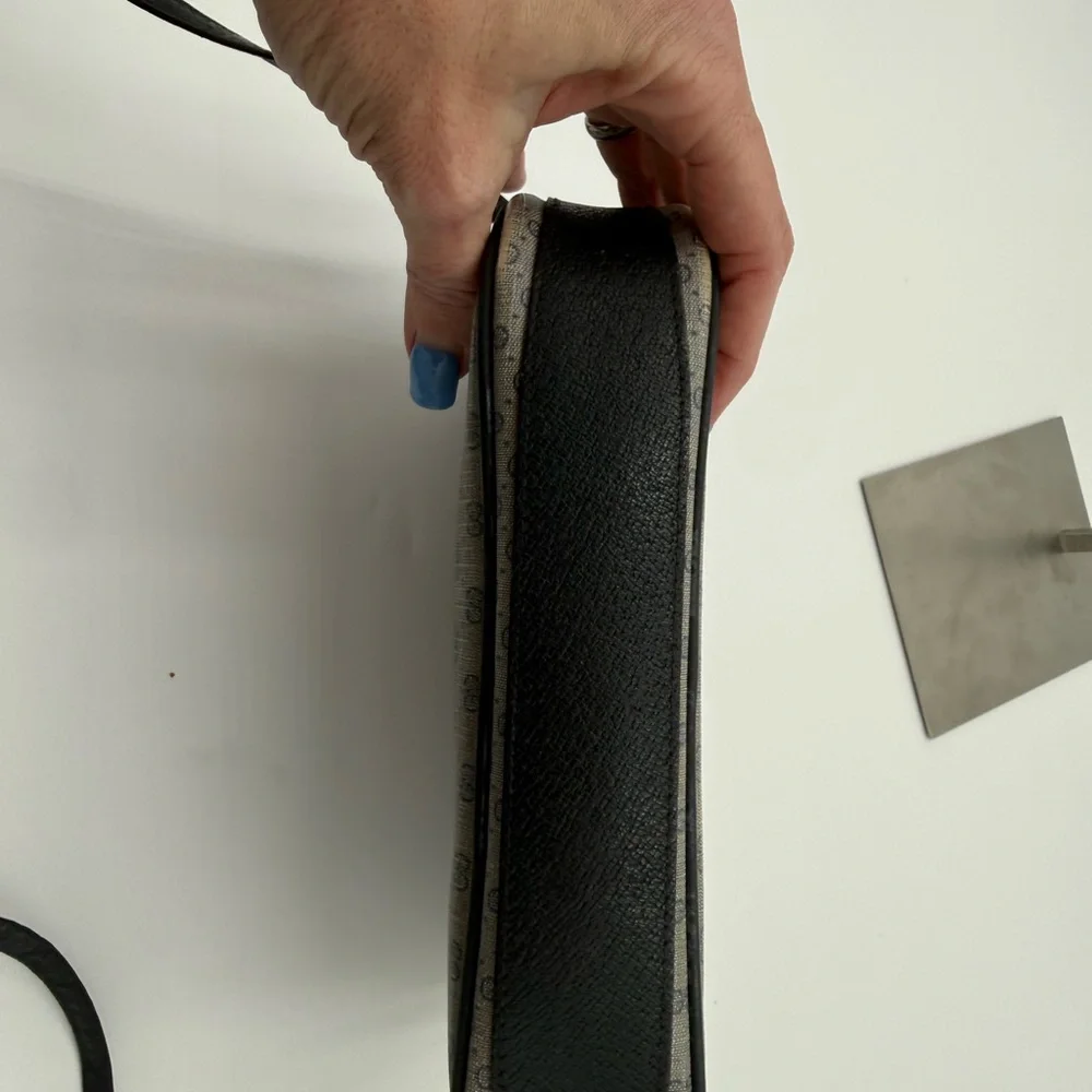 Gucci Gray Monogram Crossbody with Navy Trim - Picture 7 of 13